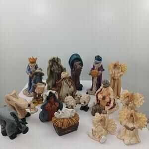 Vintage Nativity Set 1998 Cathy Koziol Figuries Esneco set of 17